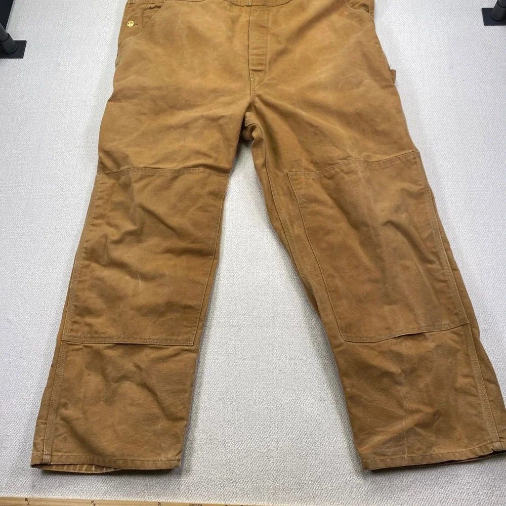 Carhartt •• few